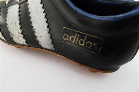 adidas mini fussballschuhe wm 54 mit autogramm|Fussball WM 54 Adidas Mini Schuhe+Autogramme Kohlmeyer .